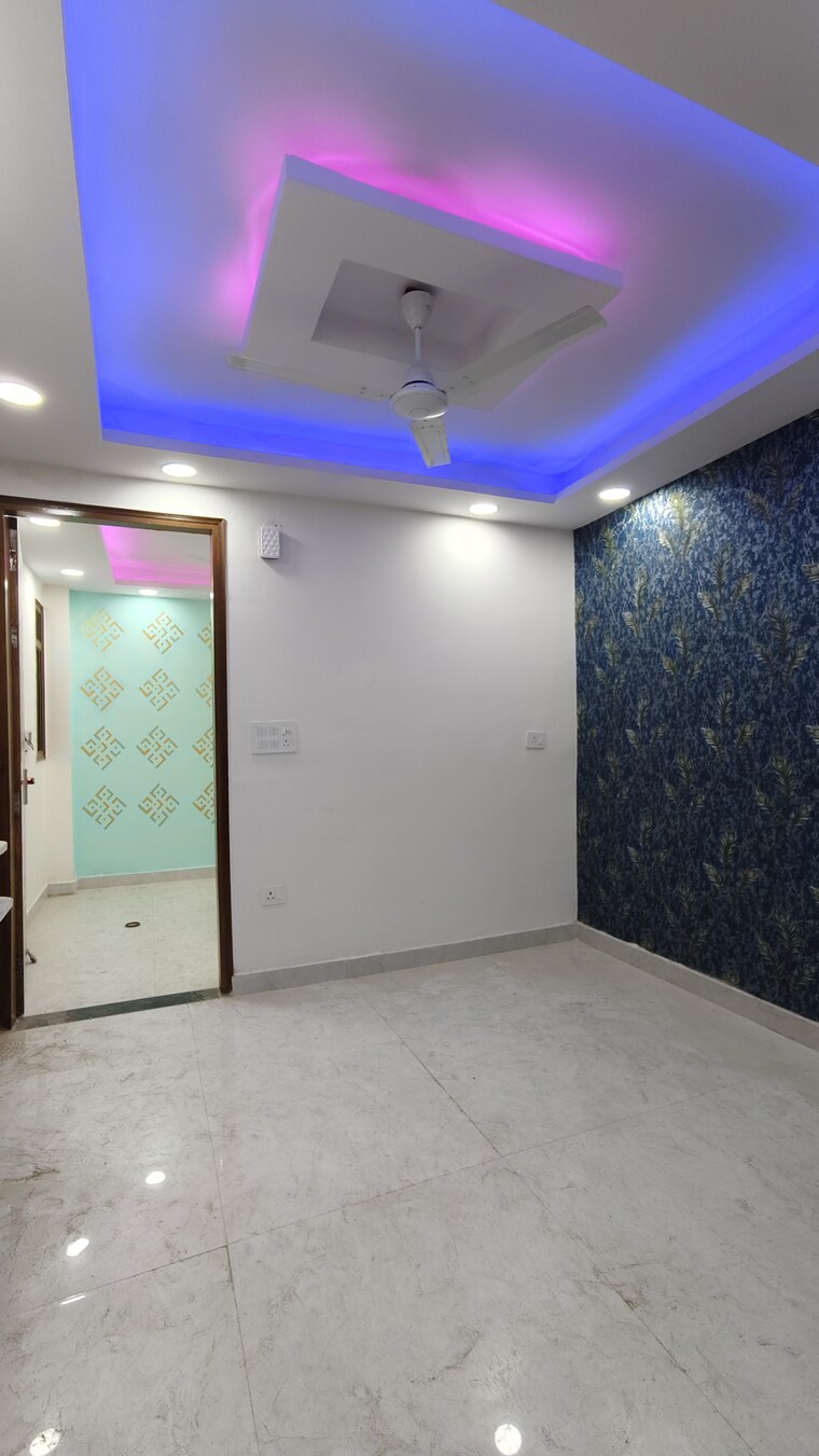 Room, govindpuri 1.5 Bedroom 405 Sq.Ft. Builder Floor In Govindpuri Delhi 9709528