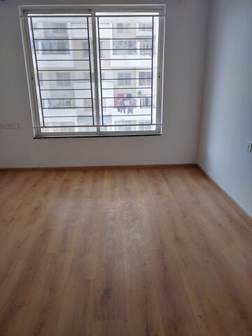 Room in 2 BHK Apartment at Bavdhan – for Rent