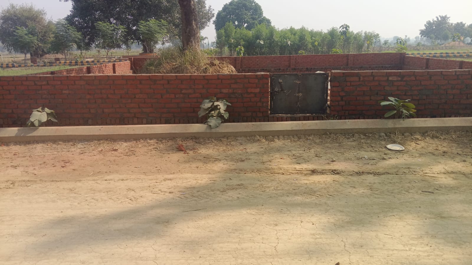 Plot For Sale in Rahmatnagar