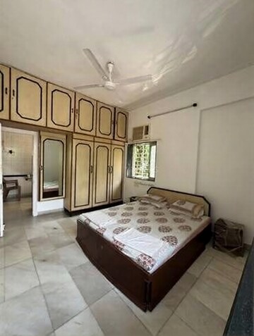 2 BHK Apartment For Rent in Malabar Hill