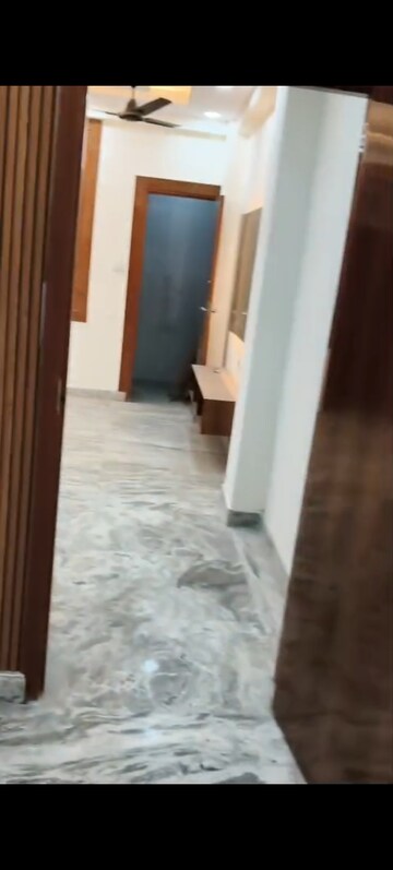 Room in 1 BHK Builder Floor at Vaishali Sector 2 – for Sale