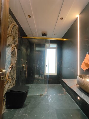 Bathroom in 5 BHK Apartment at Raunak Viraj Tower Thane, Pokhran Road No Two – for Rent