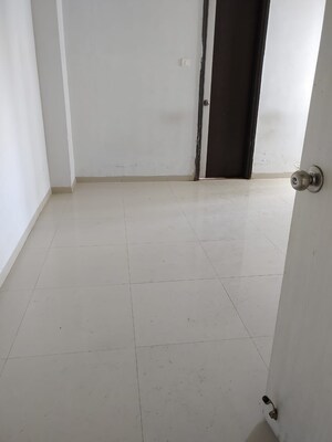 Room in 2 BHK Apartment at Pinnacle Brook Side, Bavdhan – for Rent