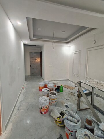 Kitchen in 4 BHK Apartment at Vipul Tatvam Villas, Sector 48 – for Rent