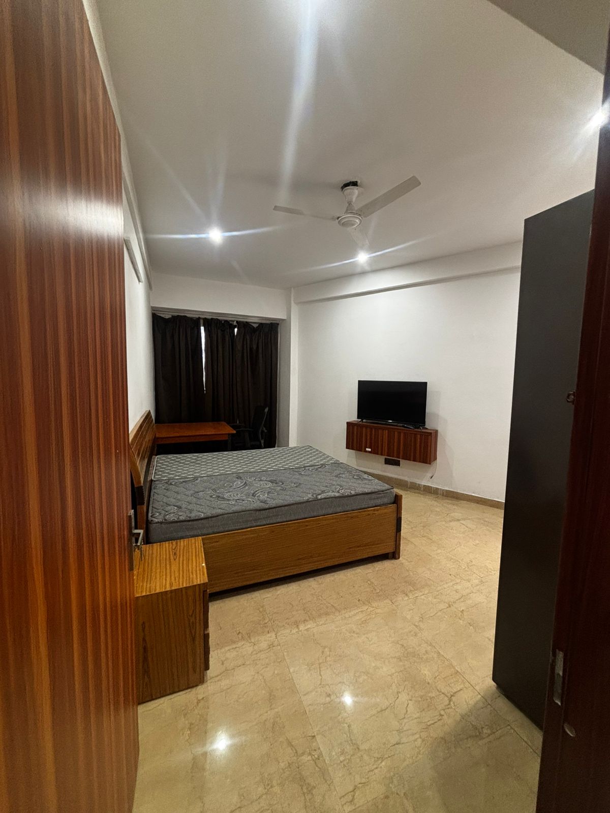 1 BHK Builder Floor For Rent in DLF City Phase III