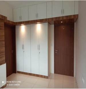 Room in 3 BHK Apartment at LnT Raintree Boulevard, Hebbal – for Rent