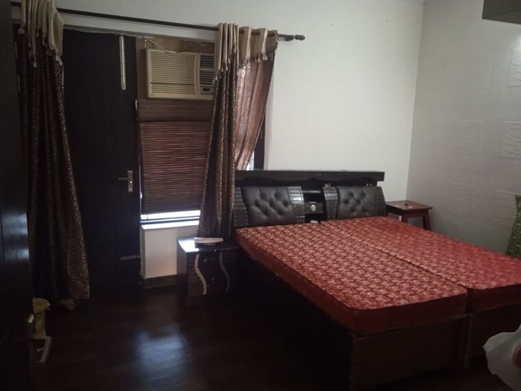 Bedroom, sector 4 3 Bedroom 1917 Sq.Ft. Independent House In Sector 4 Gurgaon 9710013