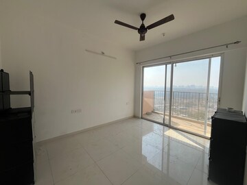 Room in 2 BHK Apartment at Godrej Boulevard, Manjari – for Rent