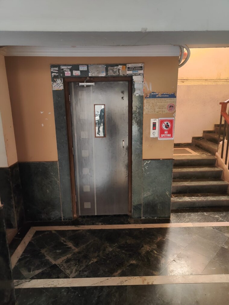 Gym, viman nagar 1 Bedroom 500 Sq.Ft. Apartment In Viman Nagar Pune 9710080