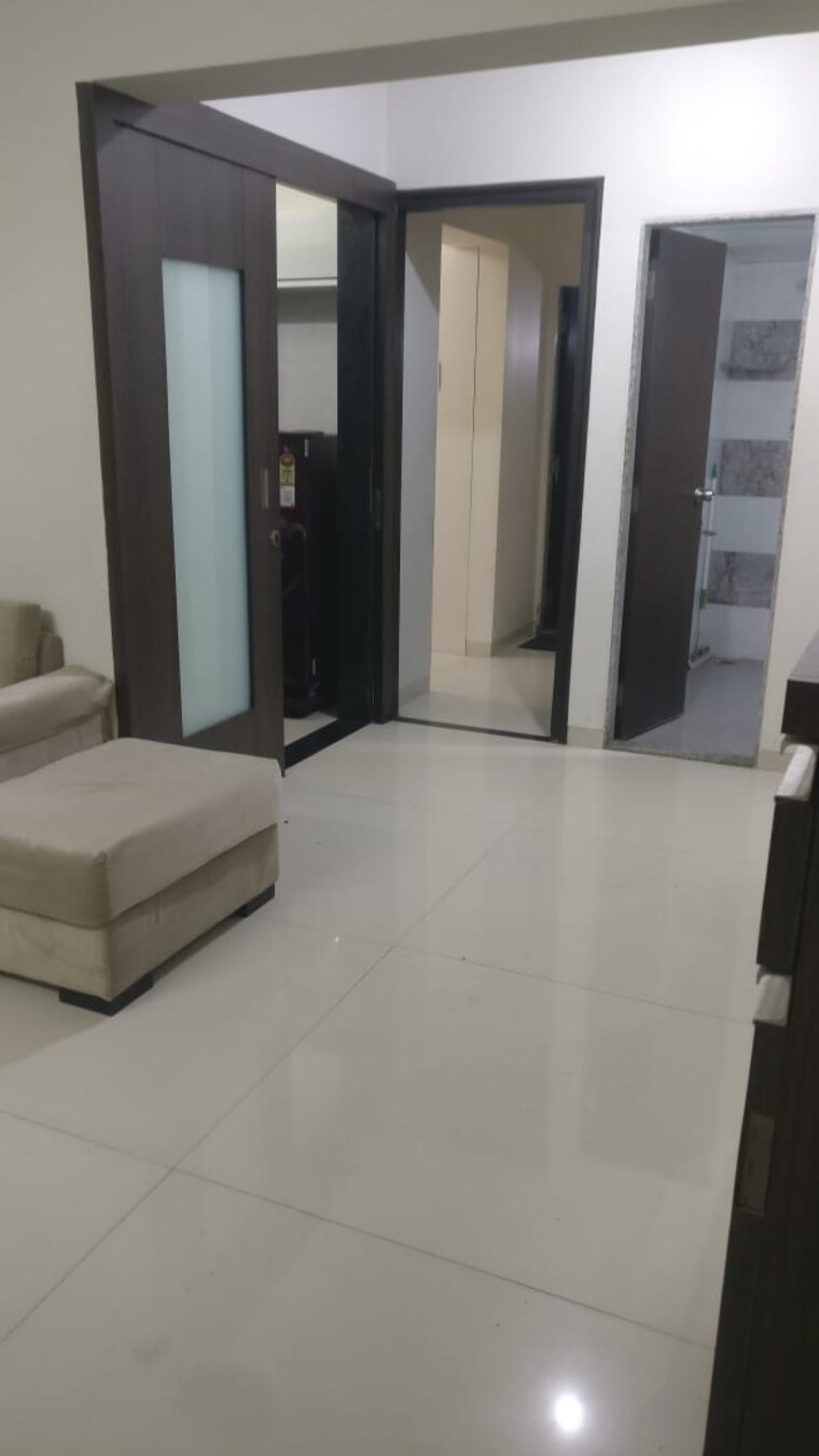 Bathroom, vile parle east 2 Bedroom 650 Sq.Ft. Builder Floor In Vile Parle East Mumbai 9710089