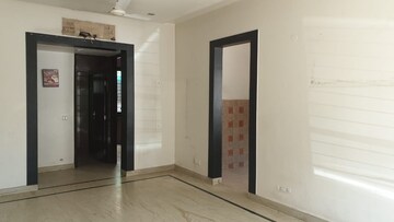 Room in 3 BHK Independent House at Sector 4 – for Rent