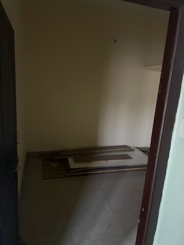 Furnished Amenities in 2 BHK Independent House at Attapur – for Rent