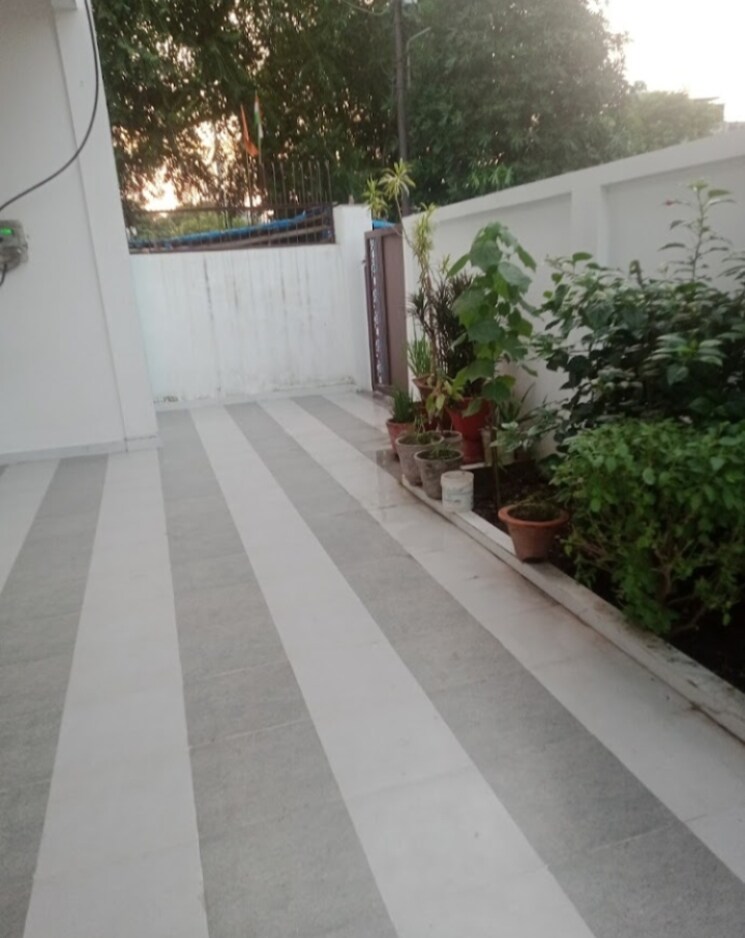 Balcony, jankipuram 2 Bedroom 3500 Sq.Ft. Villa In Jankipuram Lucknow 9710267