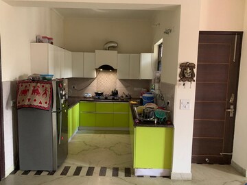 Team Area in 3 BHK Independent House at Sector 4 – for Rent