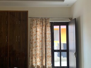 Room in 3 BHK Independent House at Sector 4 – for Rent