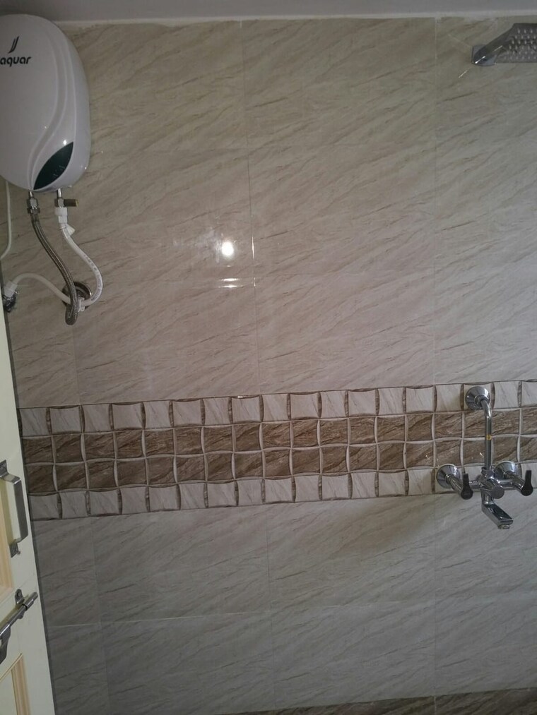 Bathroom, tingre nagar 1 Bedroom 600 Sq.Ft. Apartment In Tingre Nagar Pune 9710274