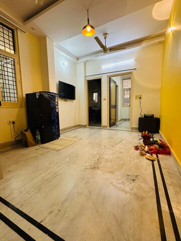 Bedroom in 1 BHK Builder Floor at Vaishali Sector 5 – for Rent