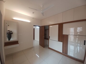 Room in 3 BHK Apartment at Prestige Jindal City, Bagalakunte – for Rent