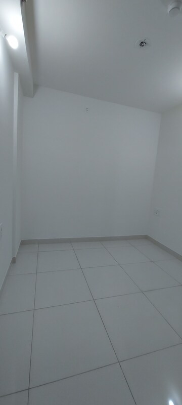 Furnished Amenities in 2.5 BHK Apartment at Nanded Kalashree, State Bank Nagar – for Rent