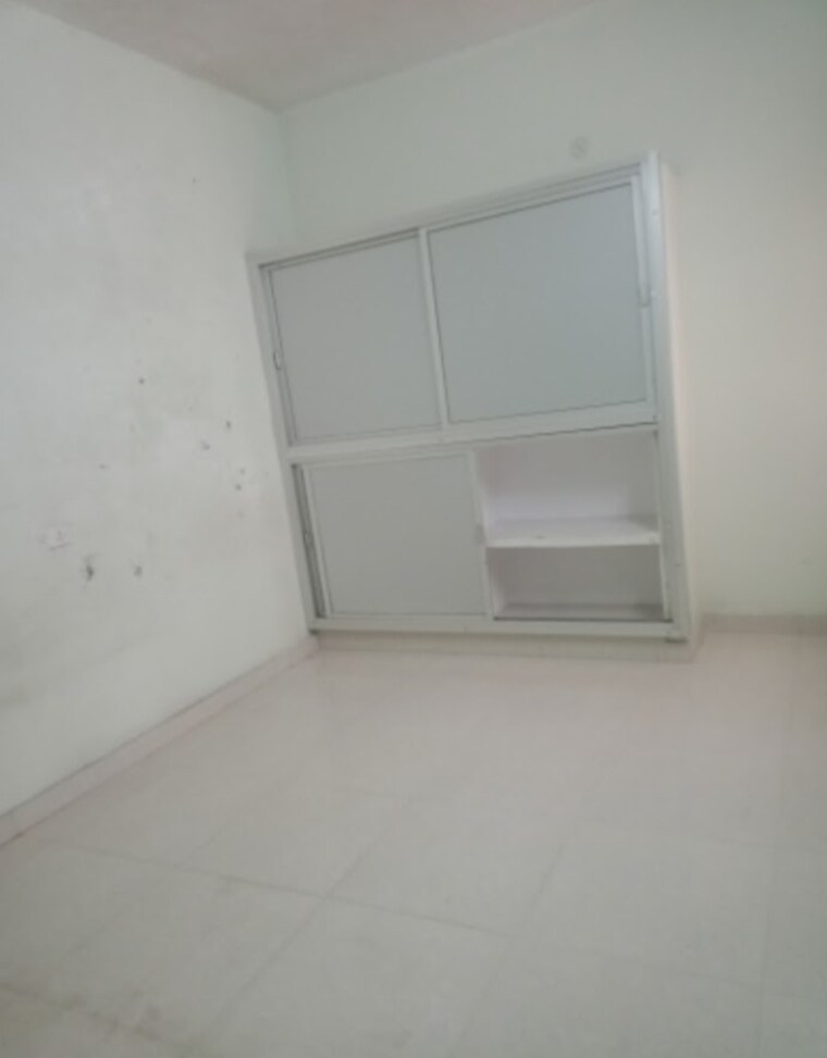 Room, aliganj 2 Bedroom 936 Sq.Ft. Villa In Aliganj Lucknow 9710363