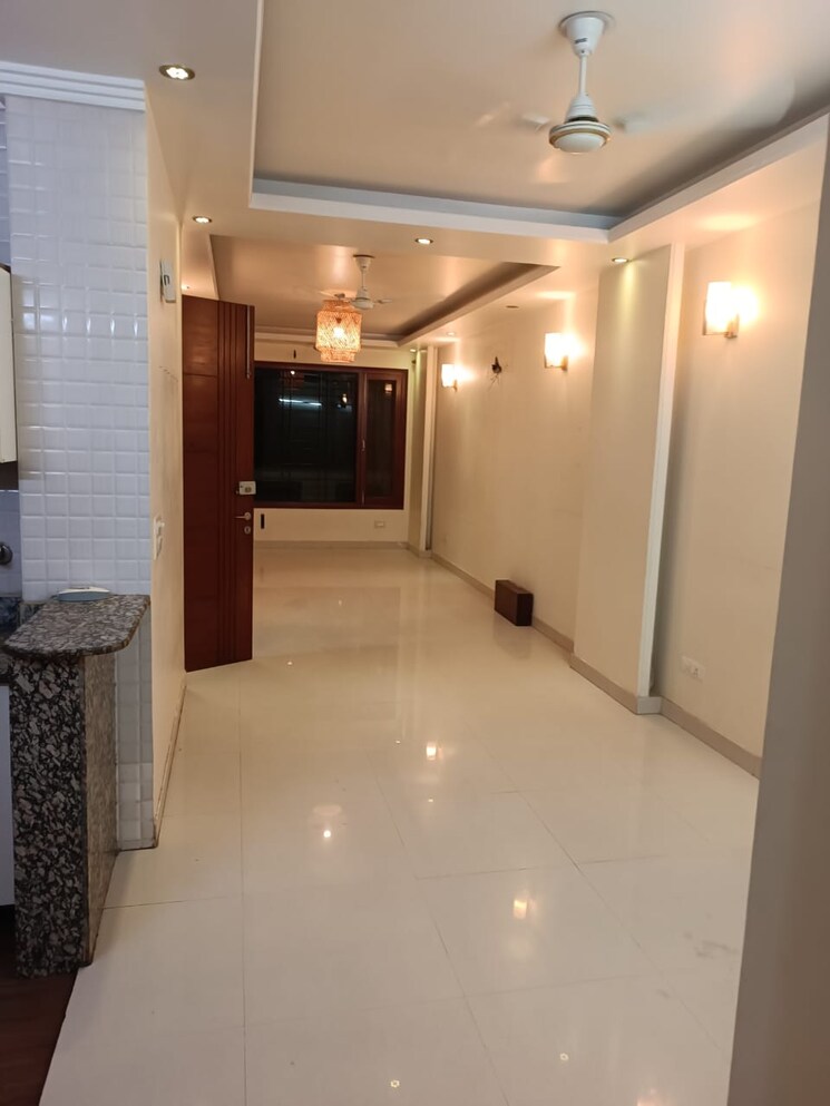 Kitchen, chittaranjan park 4 Bedroom 2880 Sq.Ft. Builder Floor In Chittaranjan Park Delhi 9710405