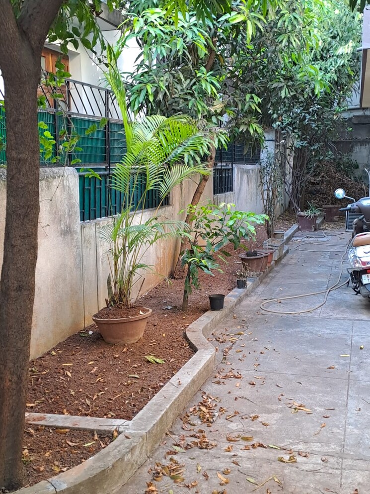 Balcony, richmond town 6 Bedroom 4032 Sq.Ft. Independent House In Richmond Town Bangalore 9710374