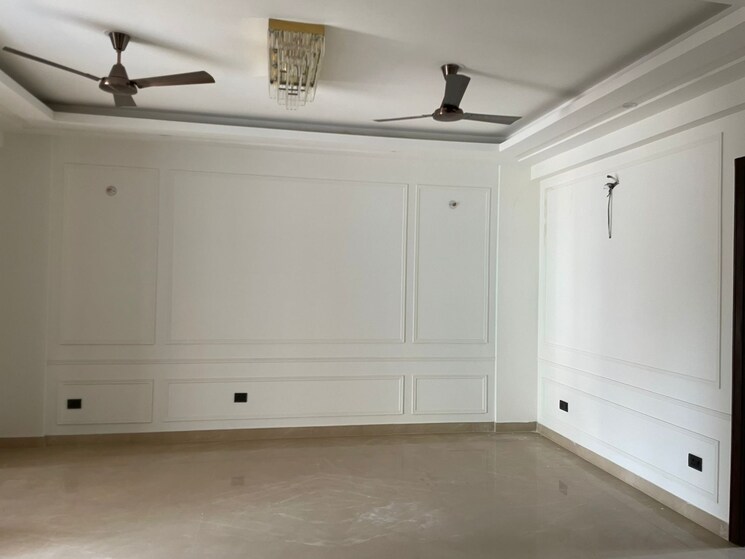 Master Bedroom, smart-world-orchard 3 Bedroom 1630 Sq.Ft. Apartment In Sector 61 Gurgaon 9710427