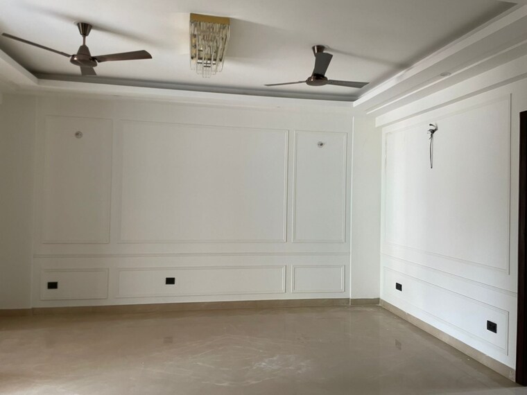 Master Bedroom, smart-world-orchard 3 Bedroom 1630 Sq.Ft. Apartment In Sector 61 Gurgaon 9710427