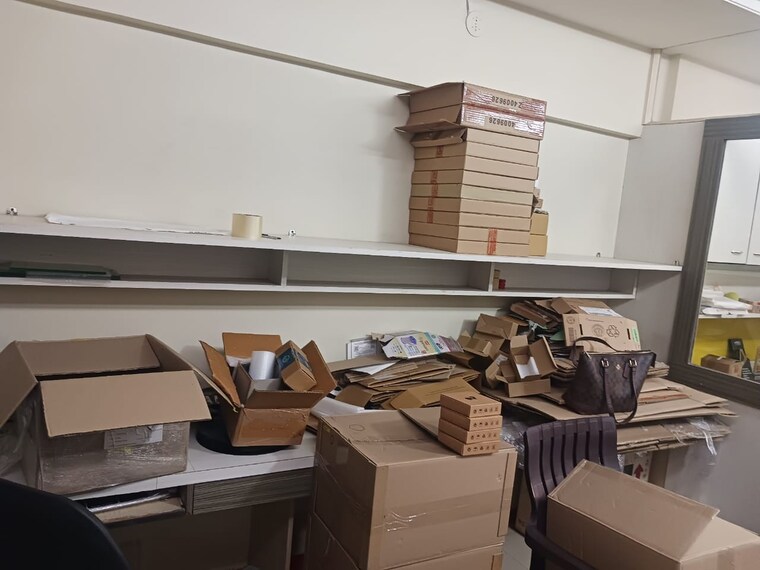 Kitchen, mulund west Commercial Office Space 300 Sq.Ft. In Mulund West Mumbai 9710446