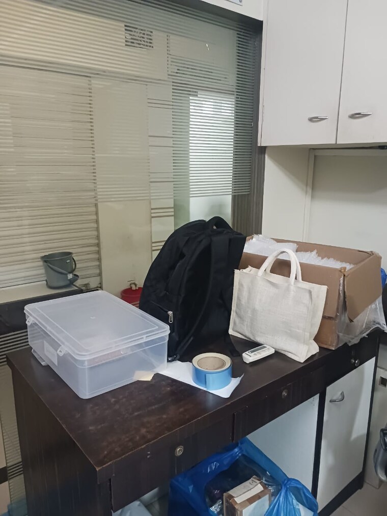 Team Area, mulund west Commercial Office Space 300 Sq.Ft. In Mulund West Mumbai 9710446