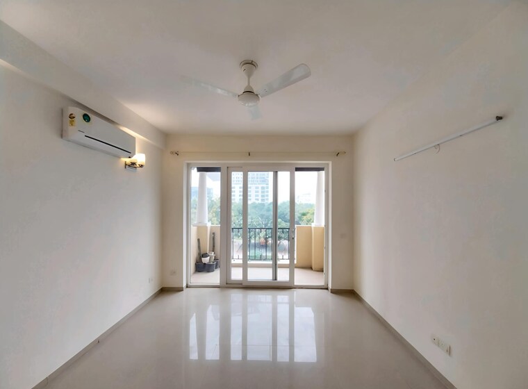 Room, emaar-emerald-estate 3 Bedroom 1395 Sq.Ft. Apartment In Sector 65 Gurgaon 9710484