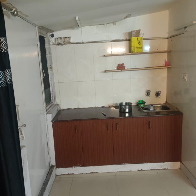 Bathroom, paryavaran complex 1 RK 200 Sq.Ft. Builder Floor In Paryavaran Complex Delhi 9710507