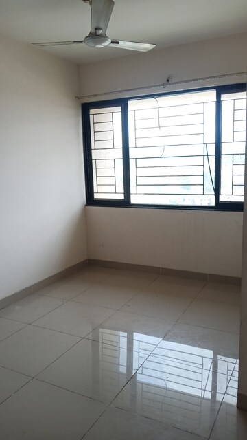 Room in 2 BHK Apartment at Nanded Asawari, Nanded – for Rent
