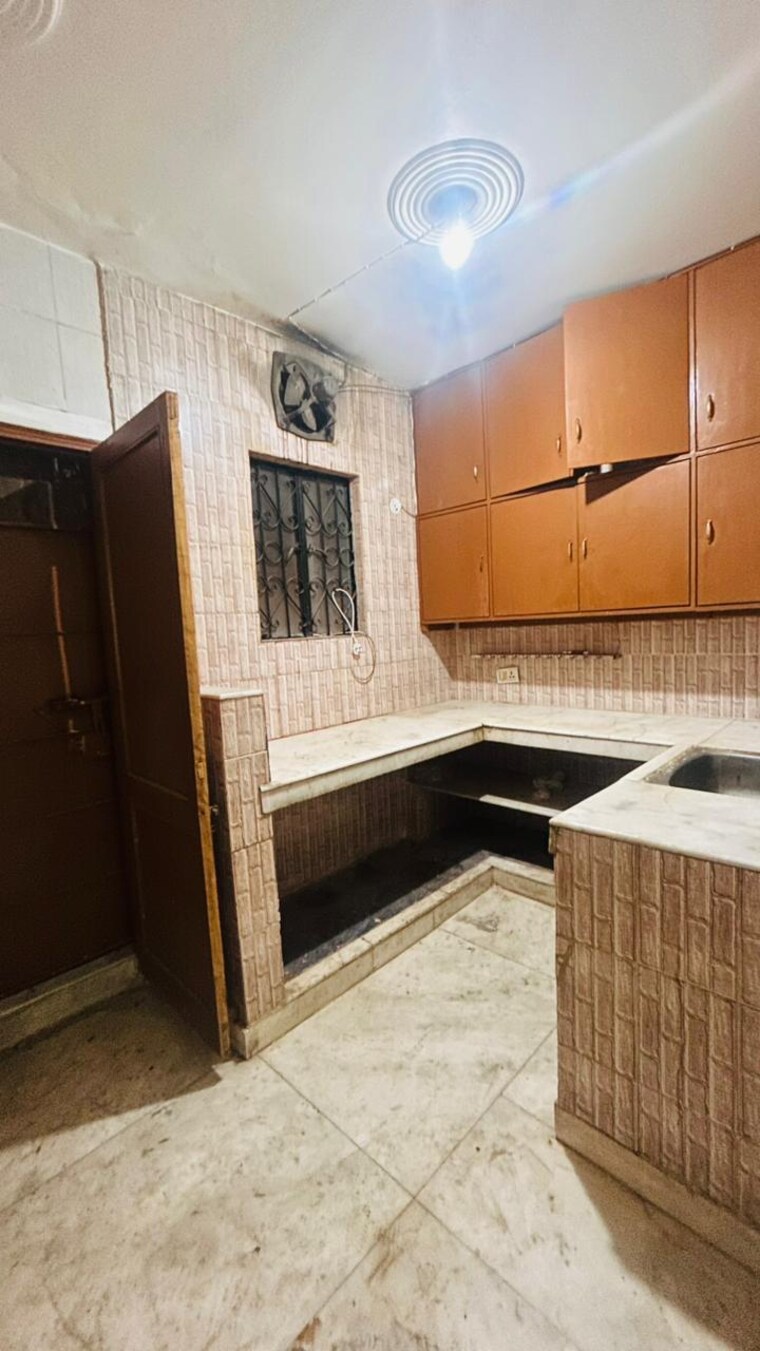 Kitchen, malviya nagar 3 Bedroom 1500 Sq.Ft. Builder Floor In Malviya Nagar Delhi 9710615