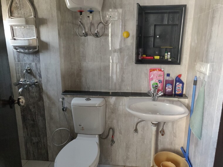 Bathroom, landcraft-river-heights 2 Bedroom 976 Sq.Ft. Apartment In Raj Nagar Extension Ghaziabad 9710665