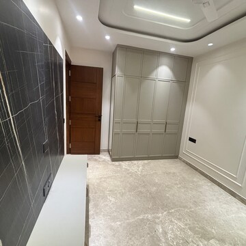 Room in 3 BHK Builder Floor at Vikas Puri – for Sale