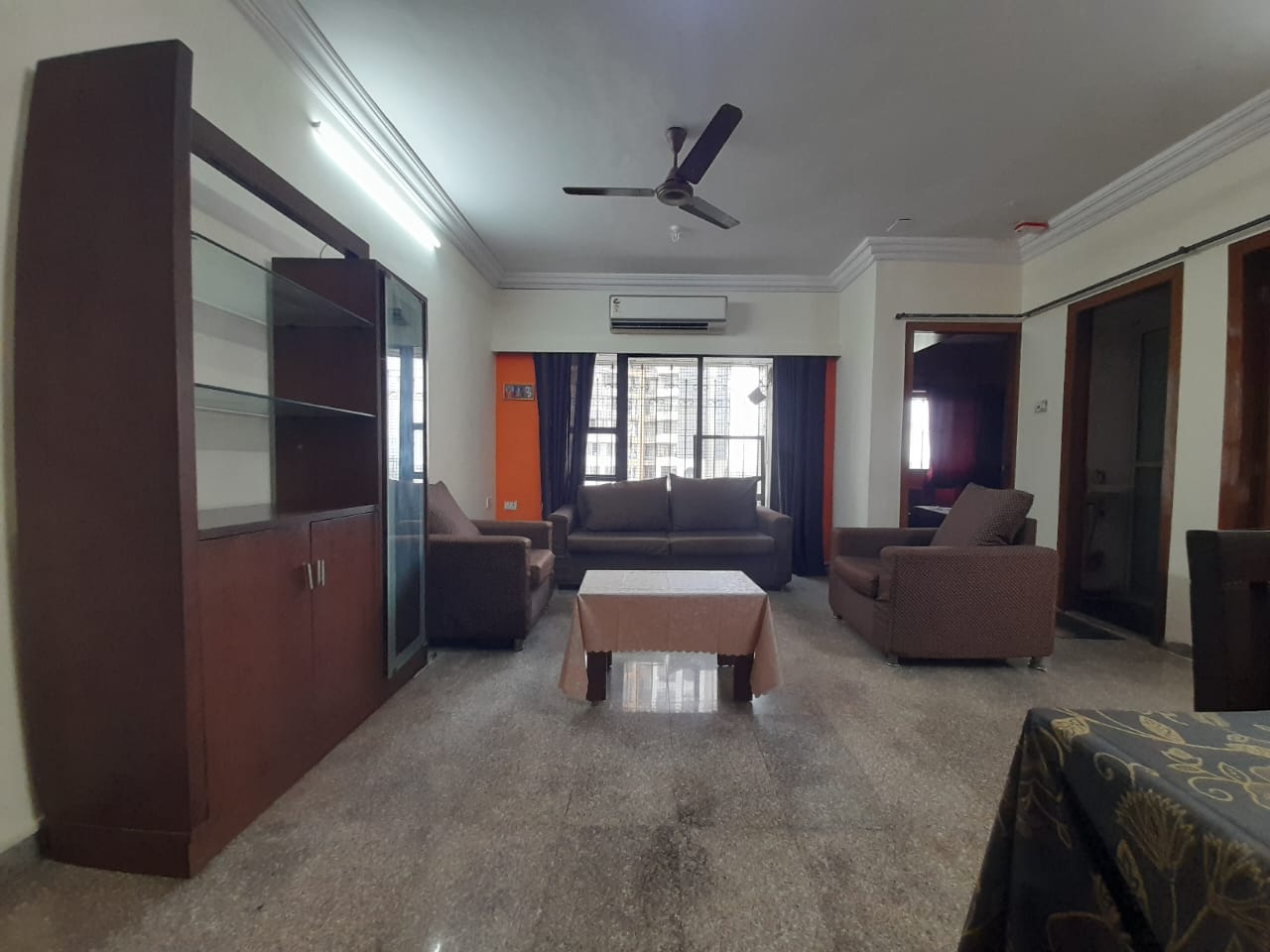 2 BHK Apartment For Rent in Velentine Tower
