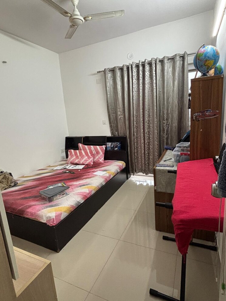 Bedroom, mantri-webcity 2 Bedroom 995 Sq.Ft. Apartment In Hennur Bangalore 9710690