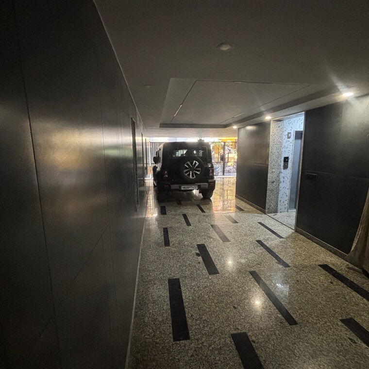  Parking, vikas puri 3 Bedroom 1180 Sq.Ft. Builder Floor In Vikas Puri Delhi 9710905