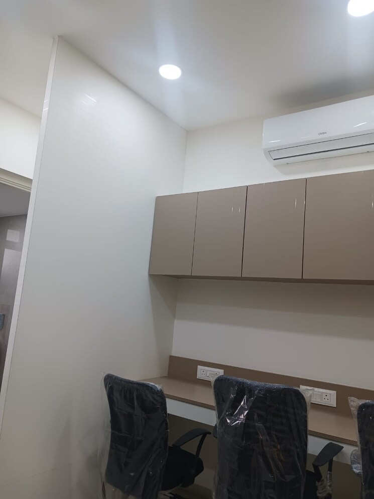 undefined, mulund west Commercial Office Space 270 Sq.Ft. In Mulund West Mumbai 9710908