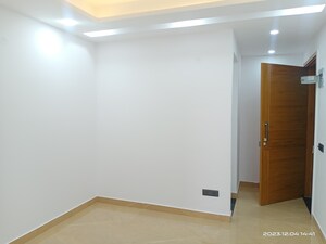 Room in 1 BHK Builder Floor at Vasant Kunj – for Rent