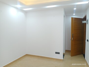 Room in 1 BHK Builder Floor at Vasant Kunj – for Rent