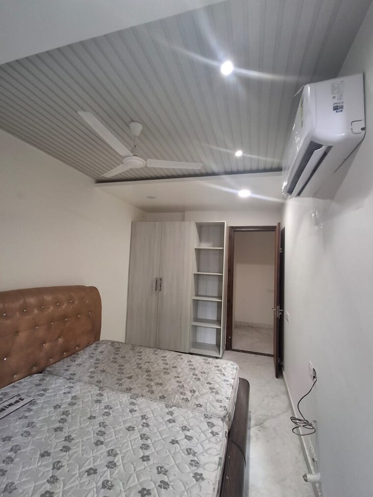 undefined, sector 46 3 Bedroom 1700 Sq.Ft. Apartment In Sector 46 Chandigarh 9711039