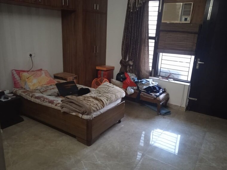 Living Room, sector 4 3 Bedroom 2215 Sq.Ft. Independent House In Sector 4 Gurgaon 9711013