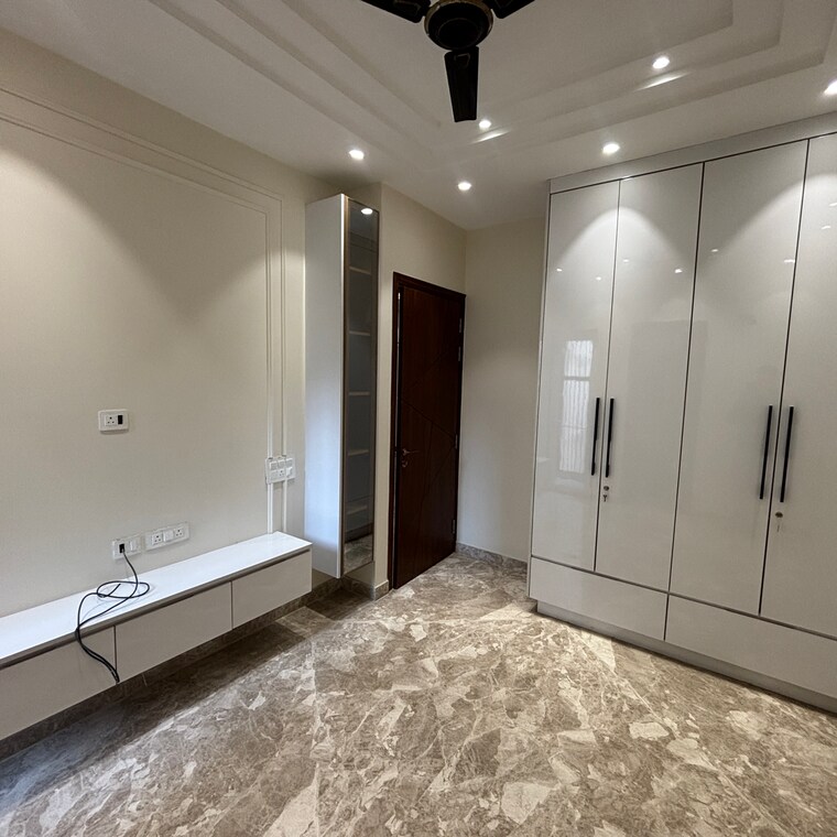 Room, vikas puri 3 Bedroom 1180 Sq.Ft. Builder Floor In Vikas Puri Delhi 9711205