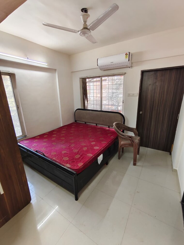 Bedroom, geeta-gold-floristaa 2 Bedroom 1000 Sq.Ft. Apartment In Kharadi Pune 9711026