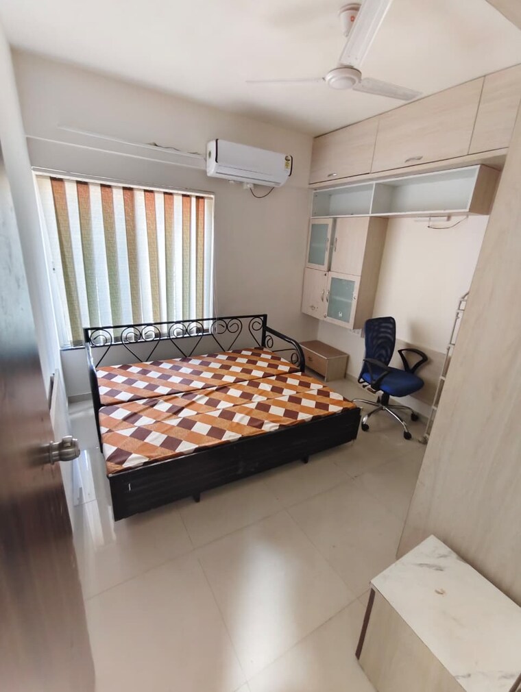 Bedroom, geeta-gold-floristaa 2 Bedroom 1000 Sq.Ft. Apartment In Kharadi Pune 9711026