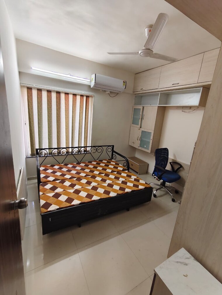 Bedroom, geeta-gold-floristaa 2 Bedroom 1000 Sq.Ft. Apartment In Kharadi Pune 9711026