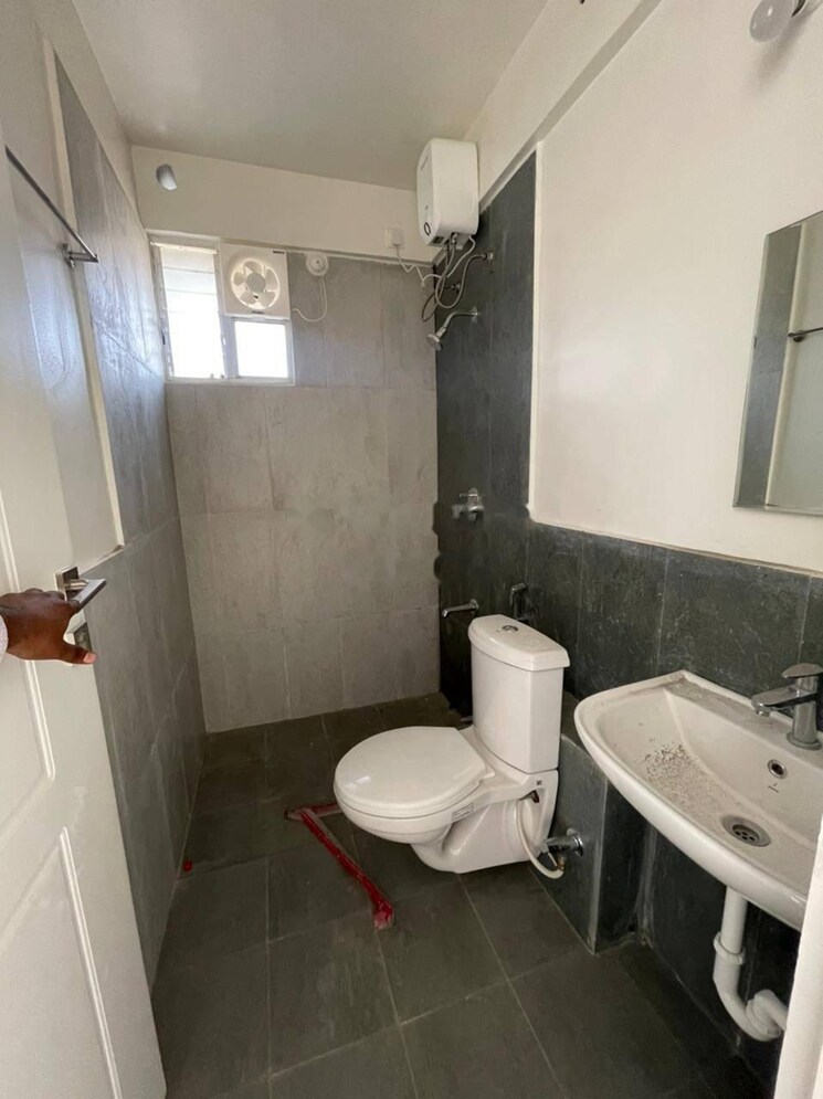 Bathroom, mittal-high-mont 2 Bedroom 846 Sq.Ft. Apartment In Hinjewadi Pune 9711057