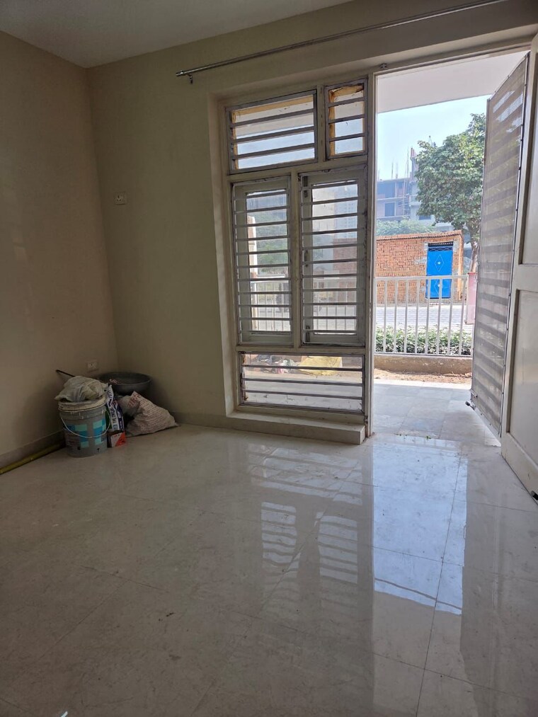Room, dharampur 3 Bedroom 1600 Sq.Ft. Builder Floor In Dharampur Gurgaon 9711266